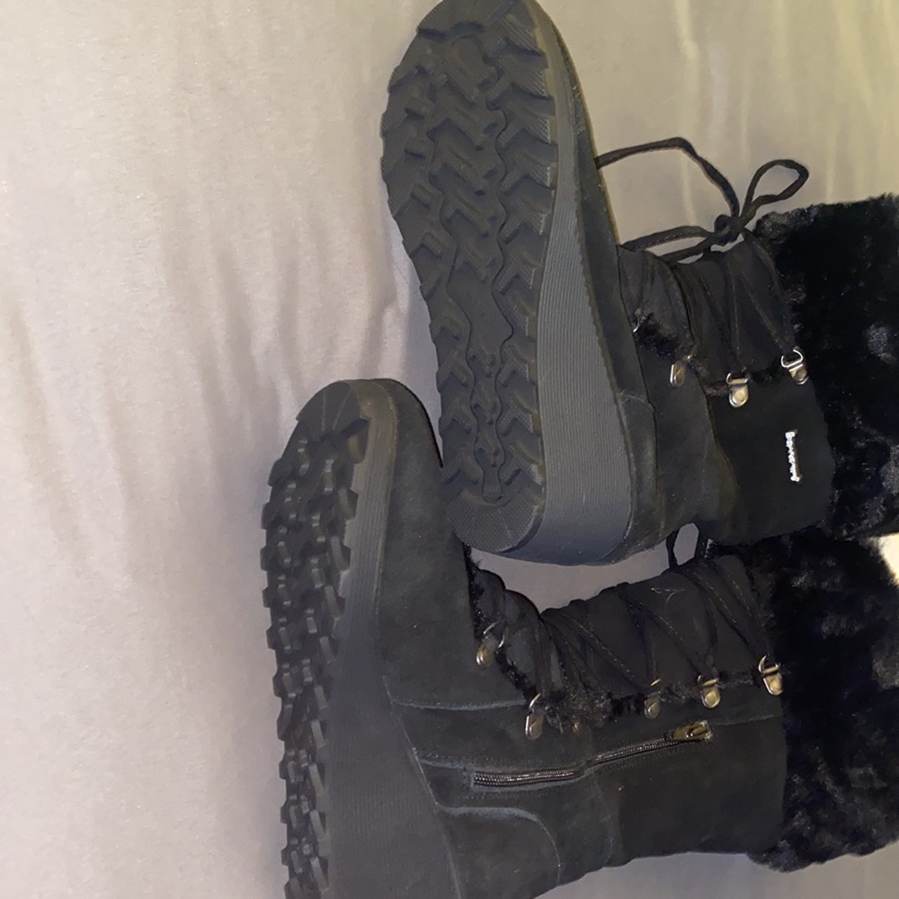 Boots - Picture 5 of 8
